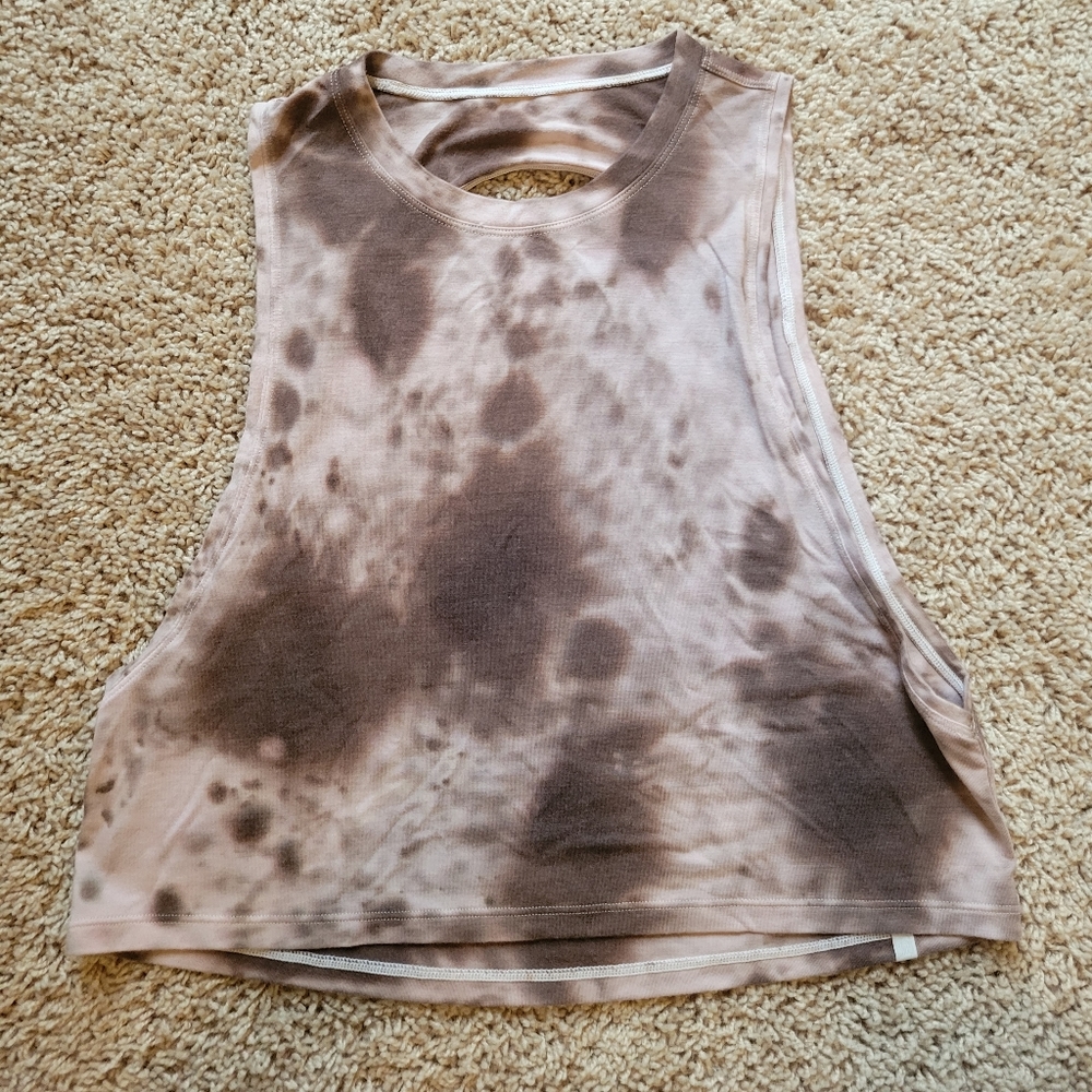 Lulu Lemon cropped drop tank